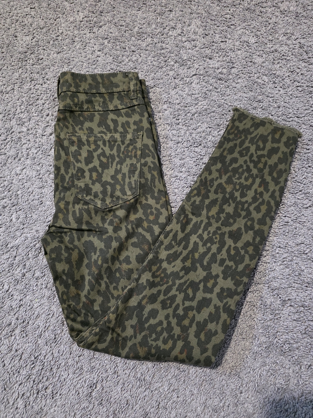 Zara Olive Green Leopard-Print Skinny Pants